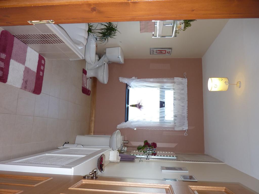 Bed and Breakfast Atlantic Breeze Кил Экстерьер фото